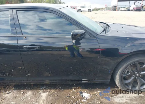 2022 Chrysler 300 Touring from USA, damaged, VIN 2C3CCAAG0N8134195